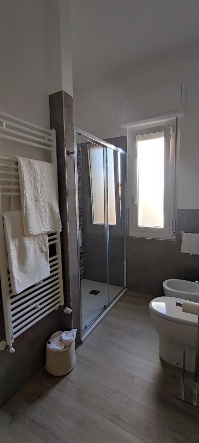 Interno Nove - Appartamento A Corsico Buitenkant foto